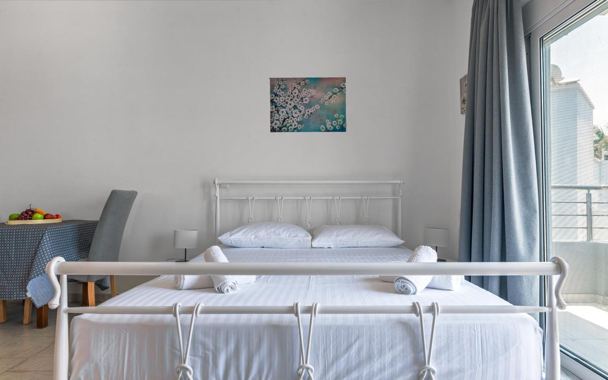 Economisa Apartments Ialysos  Exteriör bild